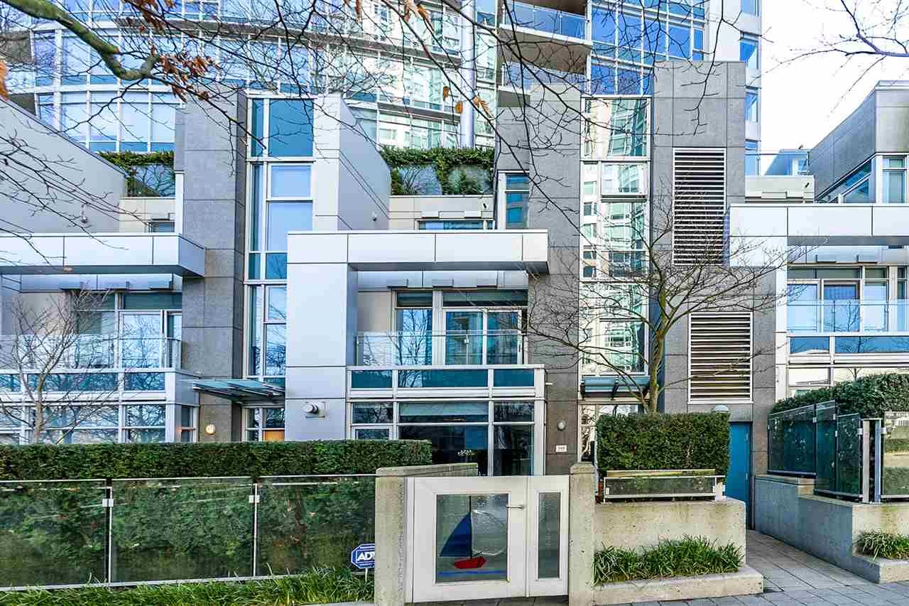 I have sold a property at TH26 348 JERVIS MEWS in Vancouver
